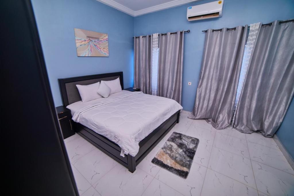 Afranasa Inn Tema Buitenkant foto